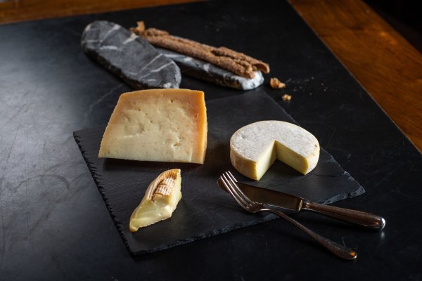 Käse produziert vom Ostschweizer «Master of Cheese» Willi Schmid.