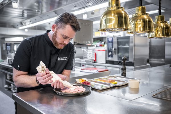 Toute l'équipe sait exactement ce qu'il faut faire et quels produits utiliser.