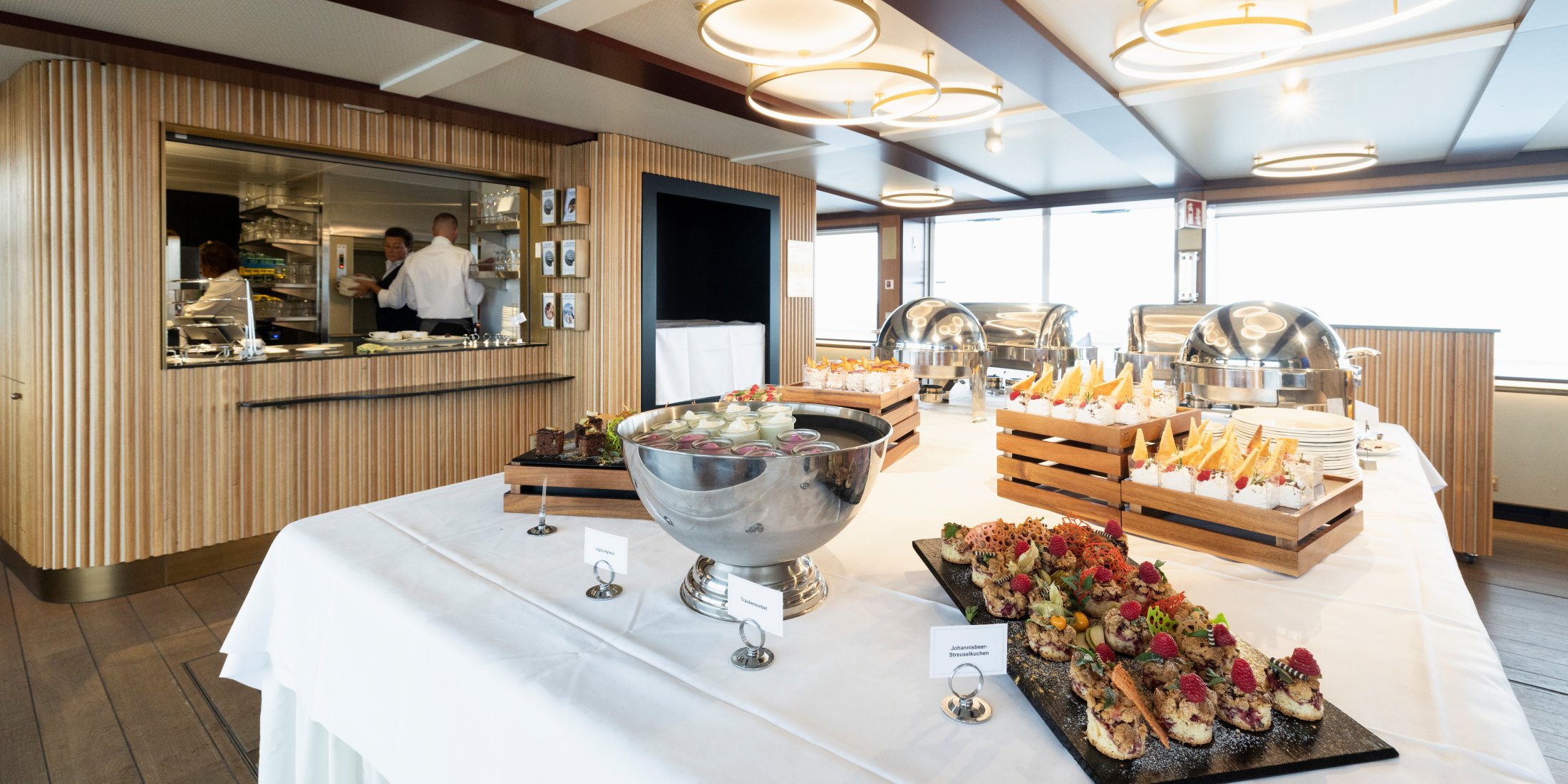 Schweizerische-Bodensee-Schifffahrt-AG-Buffet-gross