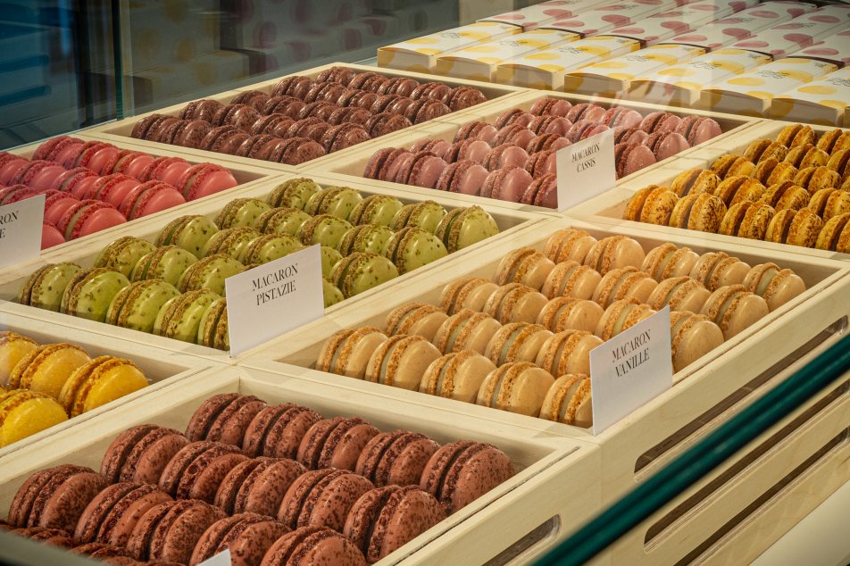 Macarons-Patisserie-David-Schmid